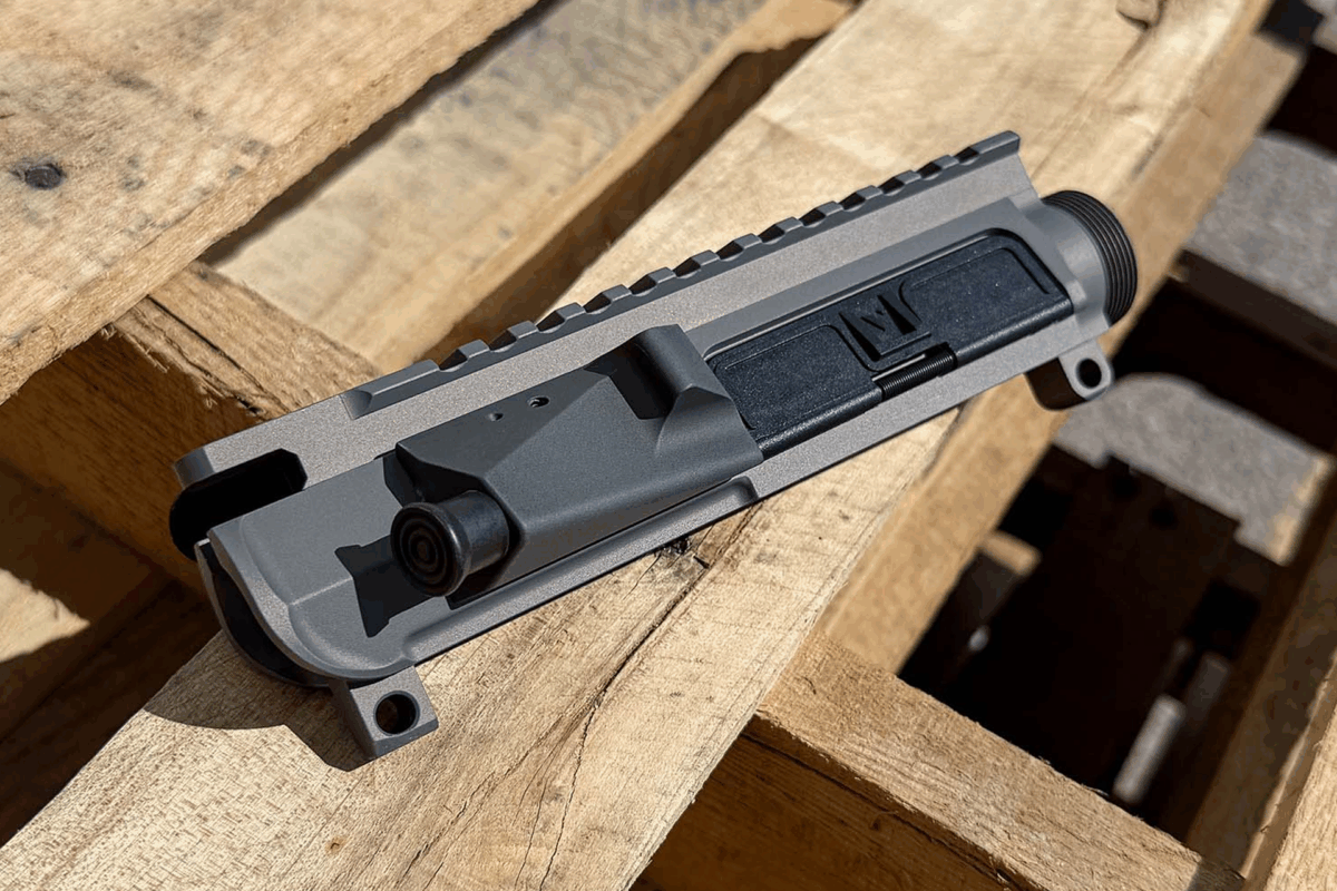 VLTOR MUR Upper Receiver With Bolt Assist And Shell Deflector - Null Anodize - Grade B - MUR-1A-BG-NA